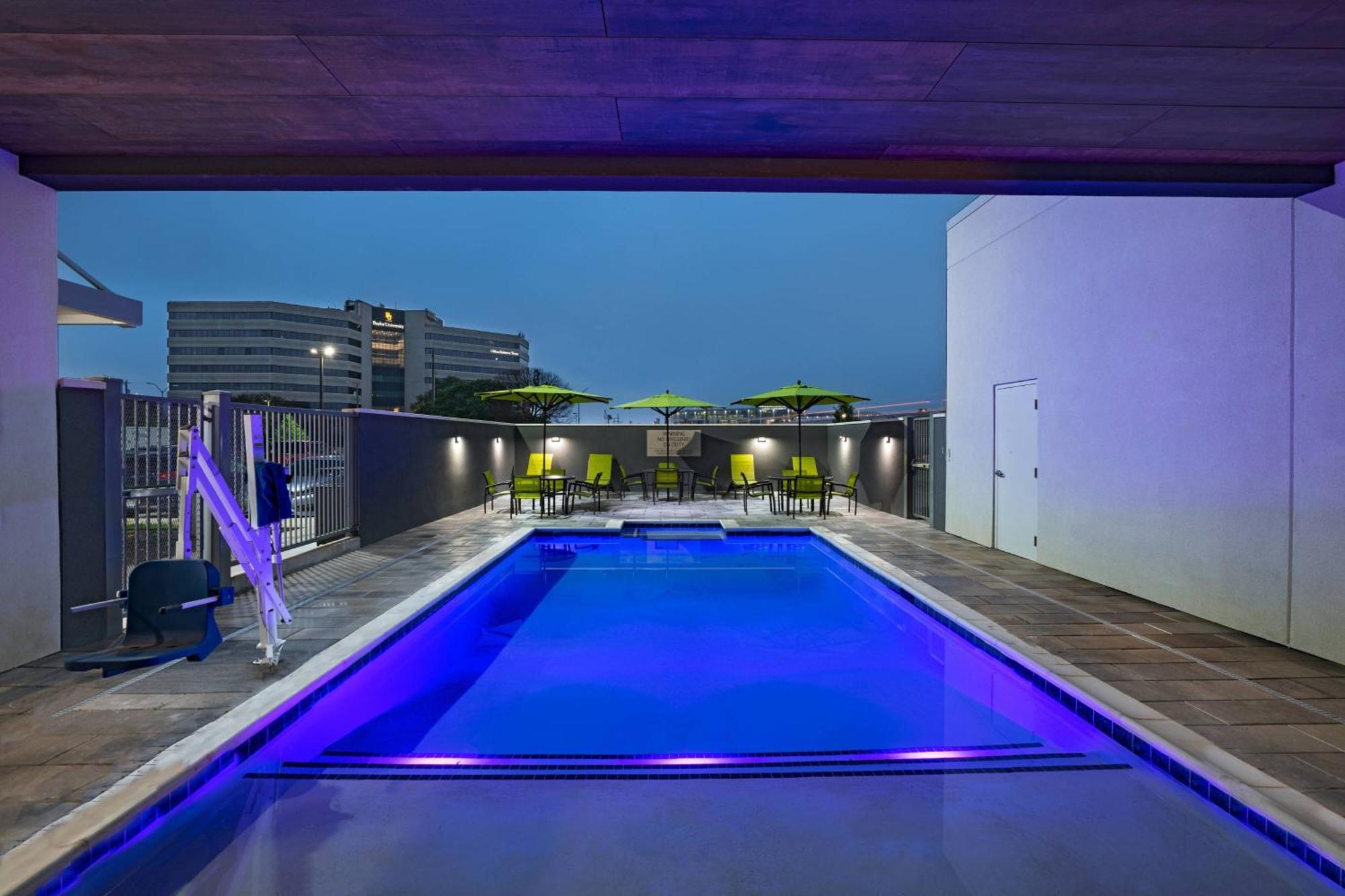 Springhill Suites Уэйко Экстерьер фото